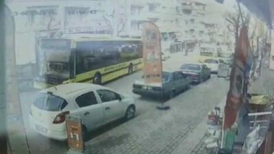 Bursa’da içi yolcu dolu belediye otobüsü park halindeki kamyona arkadan