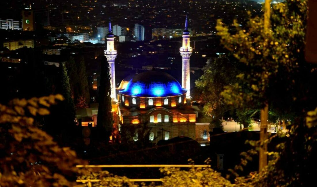 Bu mahallede davul çalmak yasak…Gelenek bu yıl da bozulmadı.. Bursa’da yüzyıllardır davul çalanların davulunun patladığı, ’tokat yediği’, aklını kaybettiği