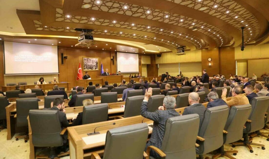 Bursa Büyükşehirin iftarlarında 53 bin kişi buluştu Bursa Büyükşehir Belediyesi Başkanvekili Mustafa Orkun Gazioğlu, şehrin 3 farklı