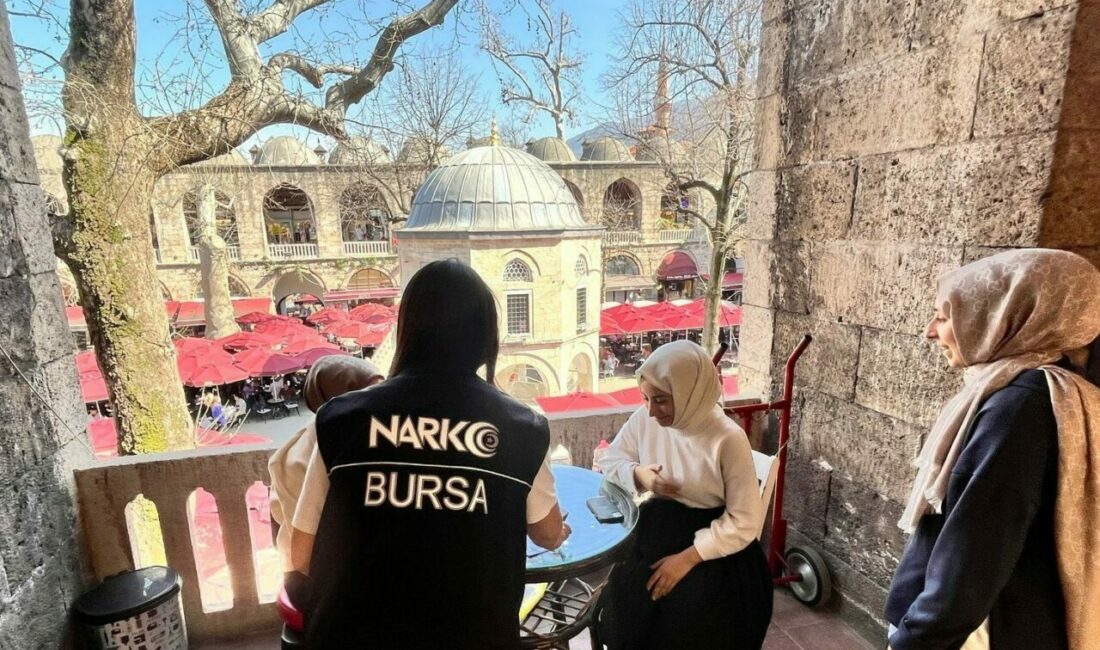 Bursa’da 3 bin 949 kişiye narko eğitim Bursa İl Emniyet Müdürlüğü’ne bağlı Narkotik Şube Müdürlüğü tarafından “En