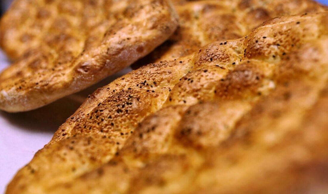 Bursa’da 450 gramlık BESAŞ Ramazan pidesi 20 TL Bursa’da Besaş’ın ürettiği 450 gram Ramazan pidesi 20 liradan satılacak.