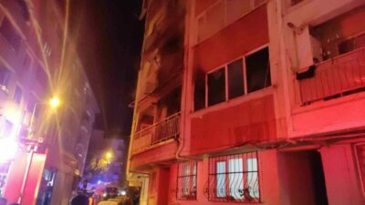 Bursa’da bir apartman dairesinde çıkan yangın paniğe neden oldu. Yangını