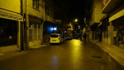 Bursa’da iki grup arasında çıkan kavgada 1’i ağır 3 kişi