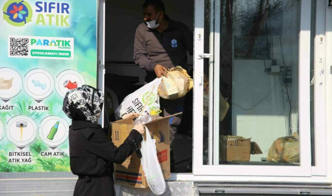 Bursa’da kadınlar, geri dönüşümle evlerine katkıda bulunuyor Pazarından marketine attırdığı paralarla ev bütçesine katkı yapan kadınlar, şimdi