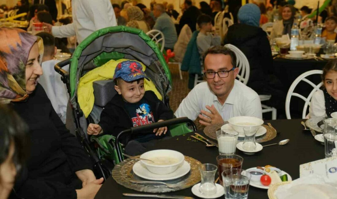 Bursa Kanserle Savaş Derneği tarafından düzenlenen programda, Bursa ve çevre