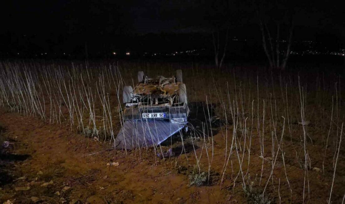 Bursa’nın İnegöl ilçesinde kontrolden çıkan otomobilin tarlaya uçtuğu kazada 1