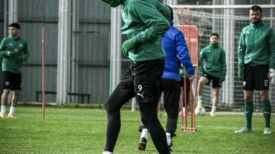 TFF 3. Lig 1. Grup’ta mücadele eden Bursaspor, cumartesi günü