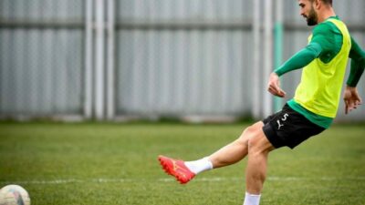 TFF 3. Lig’in 24. haftasında deplasmanda Kuşadasıspor ile karşı karşıya