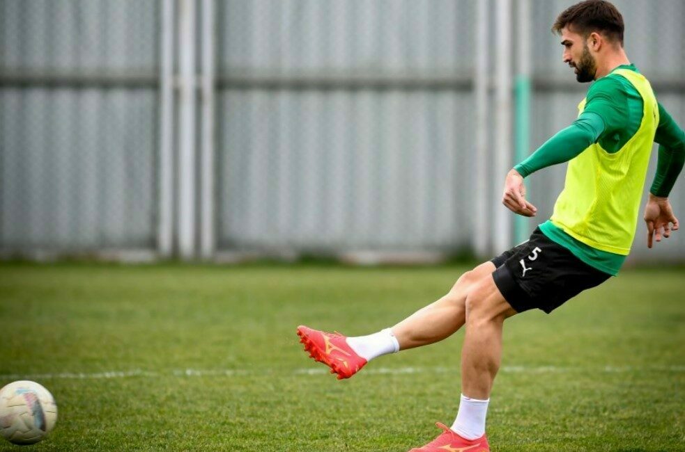 Bursaspor’da Kuşadası hazırlıkları sürüyor TFF 3. Lig’in 24. haftasında deplasmanda Kuşadasıspor ile karşı karşıya