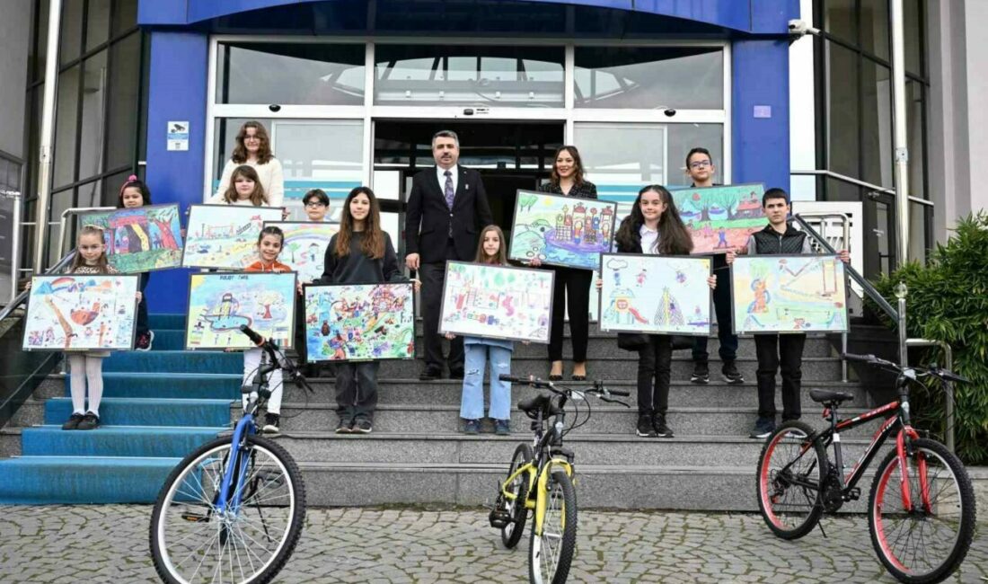 Çocuklar hayallerindeki parkı resmetti Yıldırım Belediyesi’nin çocukların hayal dünyalarını geliştirmek amacıyla düzenlediği “Hayalimdeki Park”