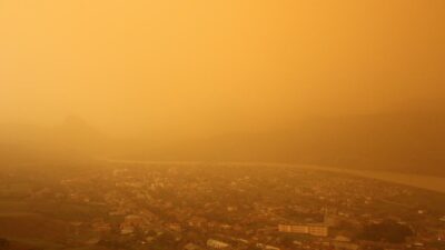 Bursa'da son bir haftadır etkili olan çöl tozu bayramda da