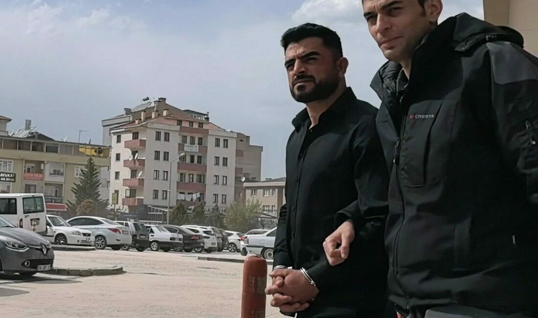 Ekmek isteyen müşterisini vuran fırıncı tutuklandı Bursa’nın İnegöl ilçesinde meydana gelen olayda ekmek tartışması nedeniyle tabancayla