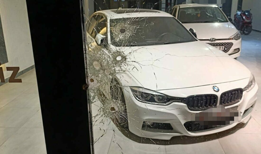 Gece vakti galeriye silahlı saldırı Bursa’nın İnegöl ilçesinde faaliyet gösteren bir oto galeriye gece saati
