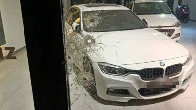 Bursa’nın İnegöl ilçesinde faaliyet gösteren bir oto galeriye gece saati