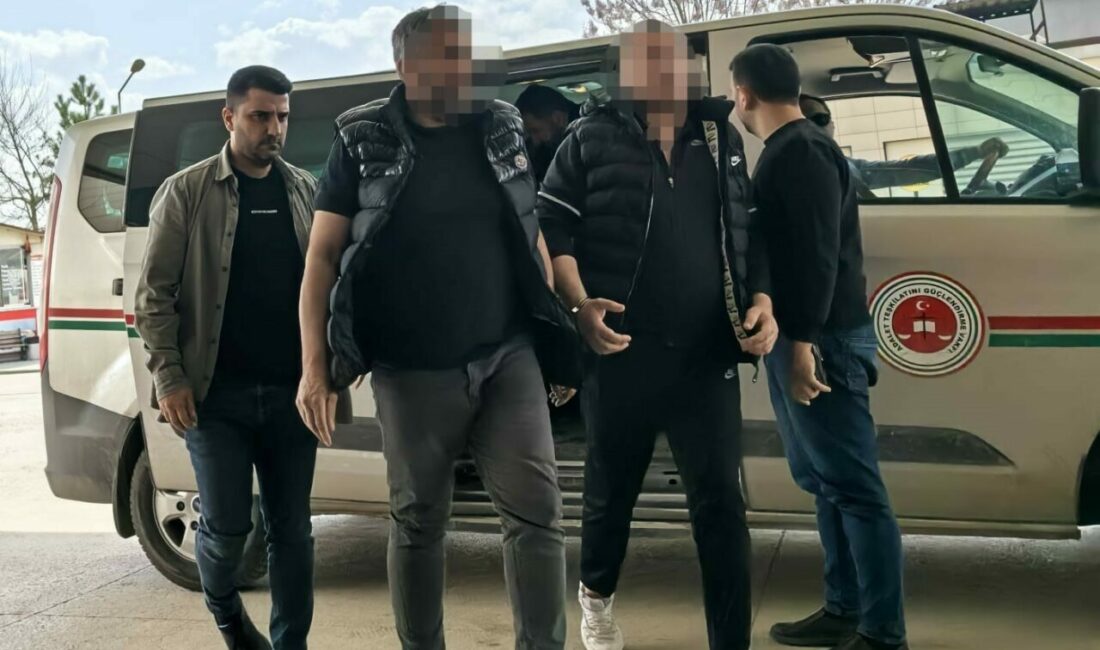 Hakkında kesinleşmiş hapis cezası olan 3 şahıs yakalandı Bursa’nın İnegöl ilçesinde polis ekipleri haklarında kesinleşmiş hapis cezası bulunan