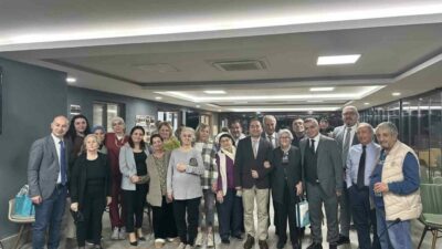 Nilüfer Belediyesi’nin düzenlediği “Sağlıklı Yaş Almanın Yolları Nedir?” konulu etkinlikte