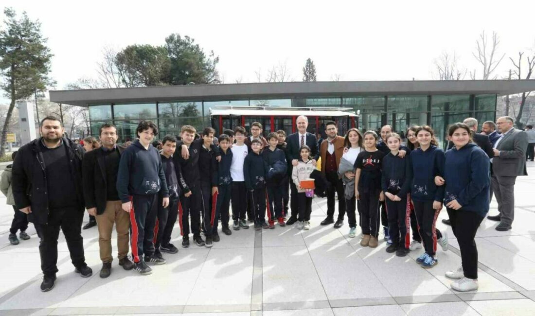 İnegöl’de bilim ve teknoloji coşkusu İnegöl Belediyesi 8-14 Mart tarihleri arasında kutlanan Bilim ve Teknoloji