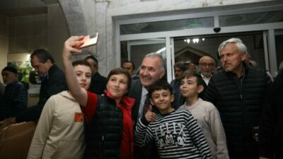 İnegöl Belediye Başkanı Alper Taban iftar programlarından teravihlere, esnaf ziyaretlerinden