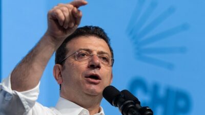 Yolsuzluk ve terör suçlamasıyla gözaltına alınan İstanbul Büyükşehir Belediye Başkanı