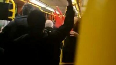 Bursa’da metro ile seyahat eden iki grup bir anda tartışmaya