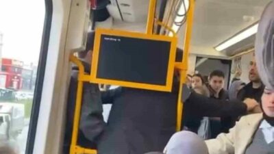 Bursa’da metro ile seyahat eden iki yolcu arasında çıkan tartışma