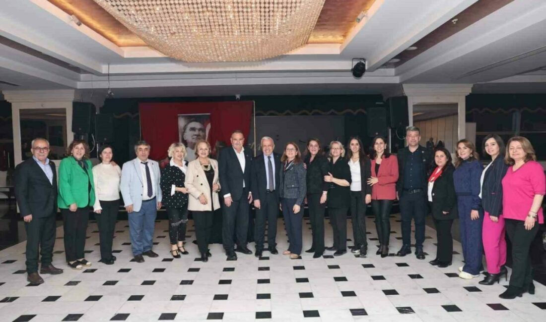 Nilüfer’deki muhtarlarla 2025 projeleri konuşuldu Nilüfer Belediyesi’nde daha yaşanabilir bir kent oluşturmak için mahalle muhtarları