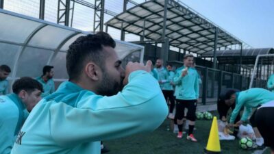 Bursa’da amatör ligde mücadele eden futbol takımı oynanacak play-off maçlarına