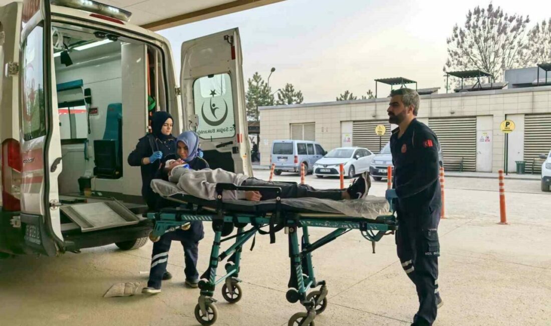 Bursa’nın İnegöl ilçesinde otomobilin kamyonete çarptığı kazada 1 kişi yaralandı.