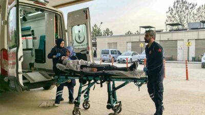 Bursa’nın İnegöl ilçesinde otomobilin kamyonete çarptığı kazada 1 kişi yaralandı.