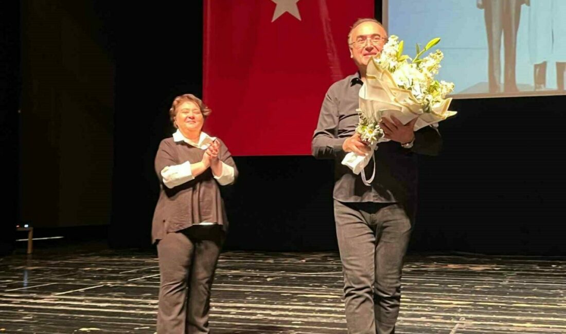 Sunay Akın ile ‘Mahya Işıkları’ Bursa Büyükşehir Belediyesi’nin Ramazan ayı etkinlikleri kapsamında düzenlenen ‘Mahya Işıkları’