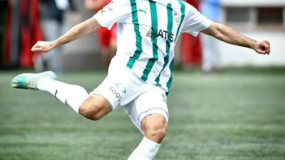 Bursaspor’da sezon boyunca sakatlıklarla uğraşan ve forma şansı bulamayan Tahir