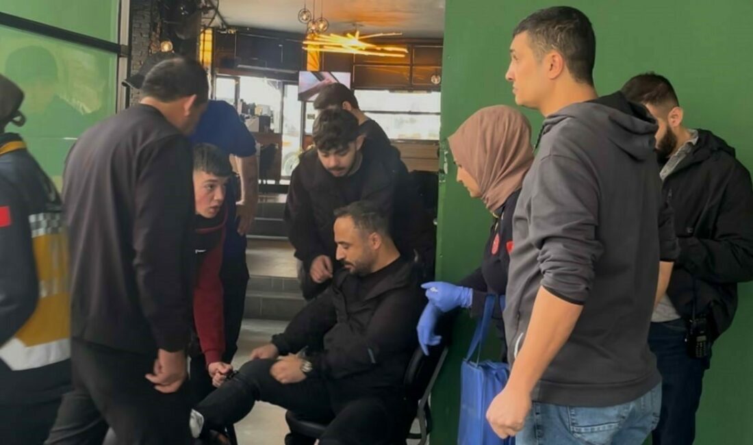 Takip ettiği husumetlisini bacaklarından vurdu Bursa’da bir kişi olduğu kişinin işletmesine gidip silahla ateş açtı.