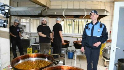Osmangazi Belediyesi Zabıta Müdürlüğü ekipleri, yaklaşan Ramazan Bayramı öncesi tatlı