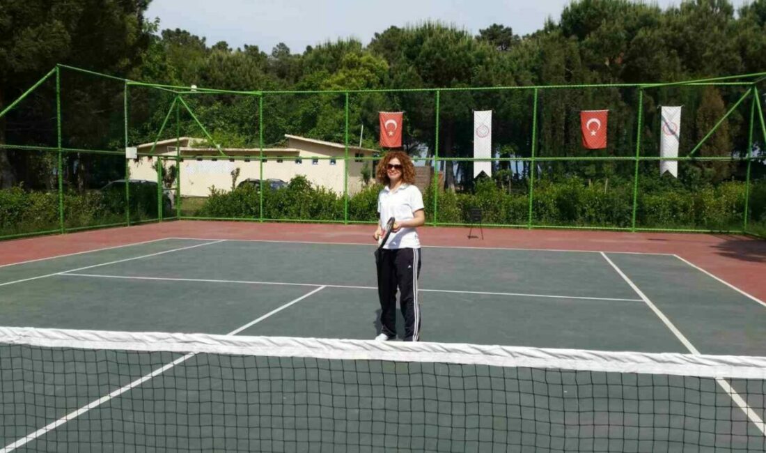 Türkiye Tenis Federasyonu tarafından Bursa İl Temsilciliği görevine atanan Aslıhan