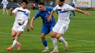 TFF 2’nci Lig Kırmızı Grup 28’nci hafta mücadelesinde Karacabey Belediyespor,