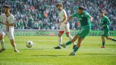 TFF 3. Lig 1. Grup 22. haftasında Bursaspor, sahasında karşılaştığı