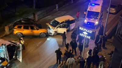 Bursa’nın Yıldırım ilçesinde seyir halinde uyuya kalan sürücü otomobili ile