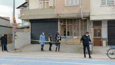 Bursa’nın İnegöl ilçesinde yaşlı bir adam, yalnız yaşadığı evinde ölü