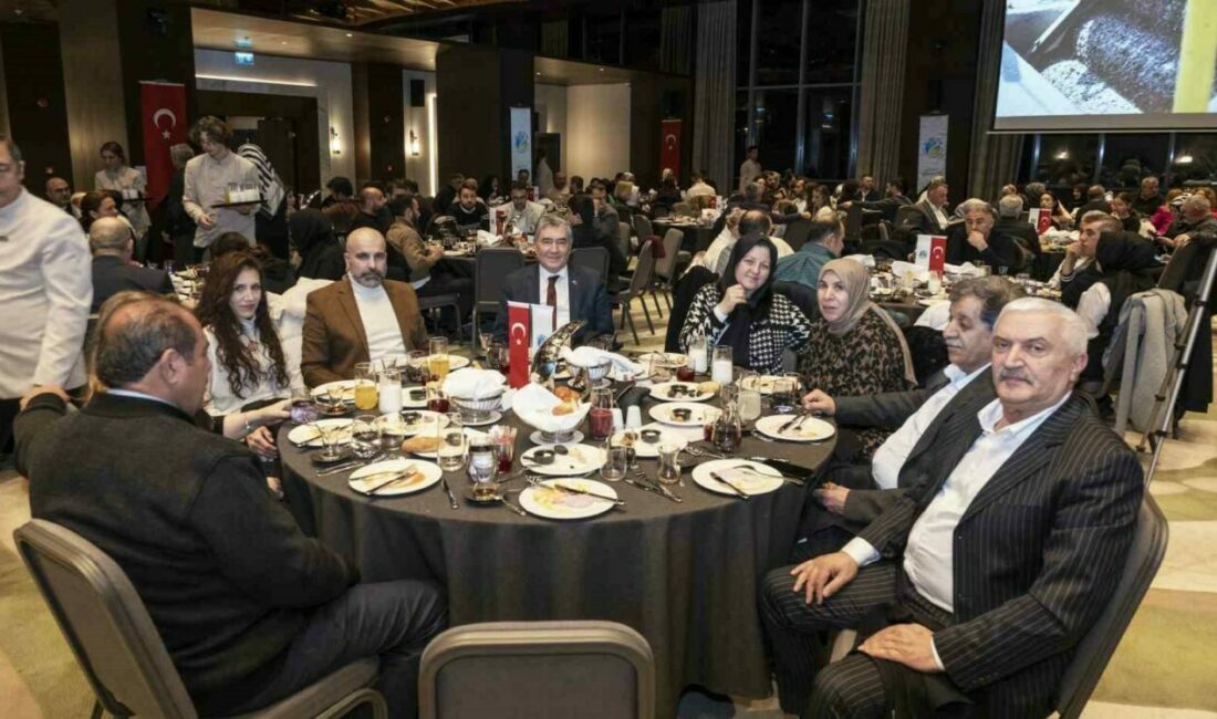 Yeşil çevre ailesi iftar programında bir araya geldi Yeşil Çevre Kooperatifi üyeleri, Ramazan ayının manevi atmosferini paylaşmak amacıyla