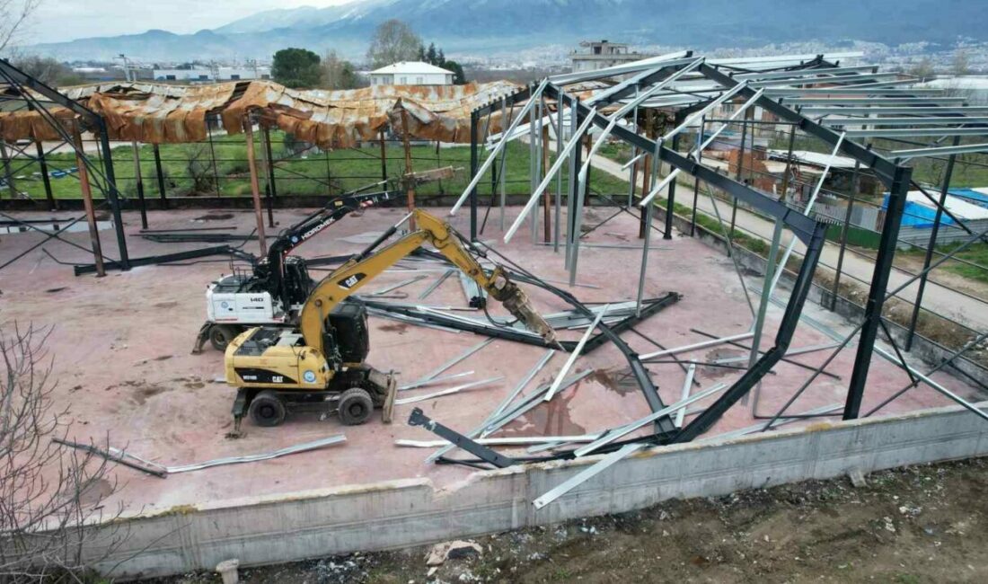 Kaçak yapı ile mücadelesini sürdüren Yıldırım Belediyesi, geçtiğimiz 11 ay