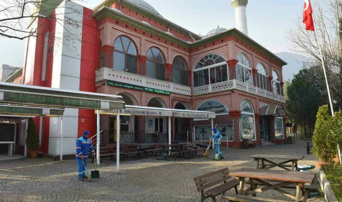 Yıldırım Belediyesi, Ramazan ayı dolayısıyla ilçe genelindeki camilerde kapsamlı bir