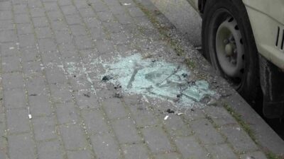 Bursa’da esnaflık yapan Ümit T., iddiaya göre madde bağımlısı kardeşinin