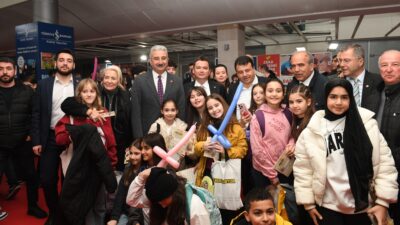 Bu yıl 22’incisi düzenlenen Bursa Kitap Fuarı, kapılarını açtı. Osmangazi