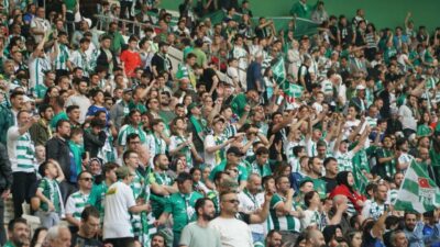 Bursaspor’un, Bornova 1877 ile bu sezon evinde oynadığı son maçta