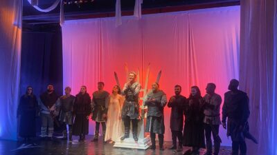 Shakespeare’in ölümsüz eseri, dört farklı yazarın yorumuyla Bursa’da sahneye taşındı.