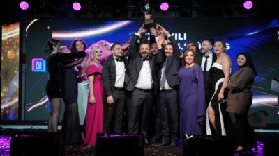 Gayrimenkulun yıldızları ödüllerindirildi: Dialog Real Estate’ten unutulmaz gece Türkiye’nin en hızlı büyüyen gayrimenkul firması olan Dialog Real Estate,