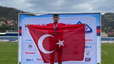 Osmangazi Belediyespor Kulübü’nün milli sporcusu Muhammed Esad Ayna, Sırbistan’ın Zlatibor