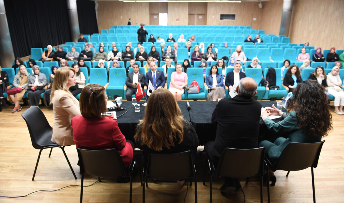 Osmangazi Belediyesi kansere karşı bilinçlendirdi Osmangazi Belediyesi, düzenlemiş olduğu “Kendi Hikayeni Kansersiz Yaz” söyleşisi ile