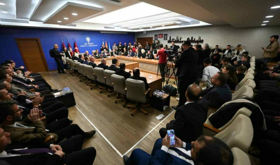 AK Parti Genel Başkan Yardımcısı Demir: “Türkiye tarihi boyunca karşılaştığımız en organize çetedir” AK Parti Genel Başkan Yardımcısı ve Yerel Yönetimler Başkanı Mustafa