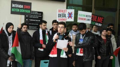 Bursa Teknik Üniversitesi (BTÜ) Öğrenci Fikir Platformu öğrencileri, İsrail’in Filistin’deki